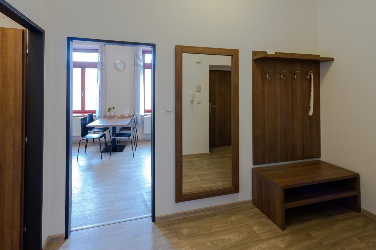 פודבראדי Penzion Apartmany Resident מראה חיצוני תמונה
