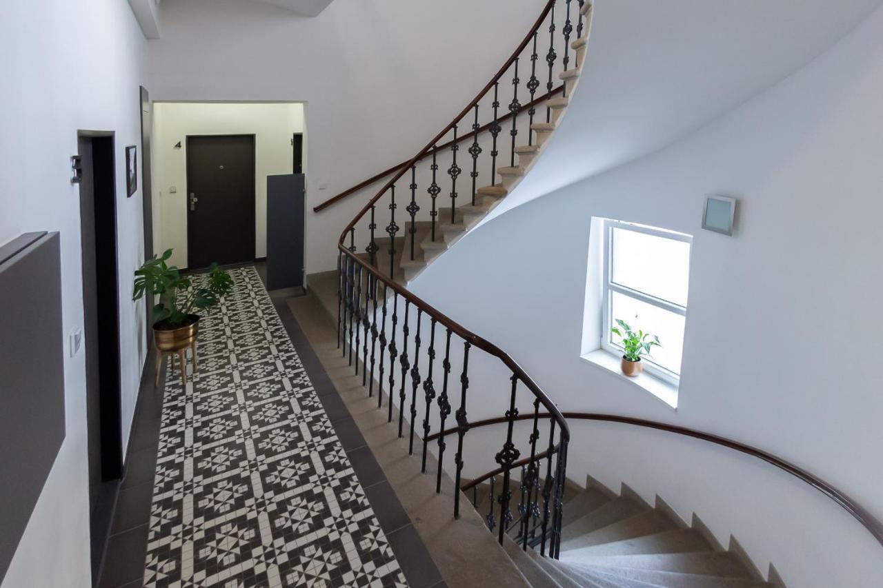 פודבראדי Penzion Apartmany Resident מראה חיצוני תמונה