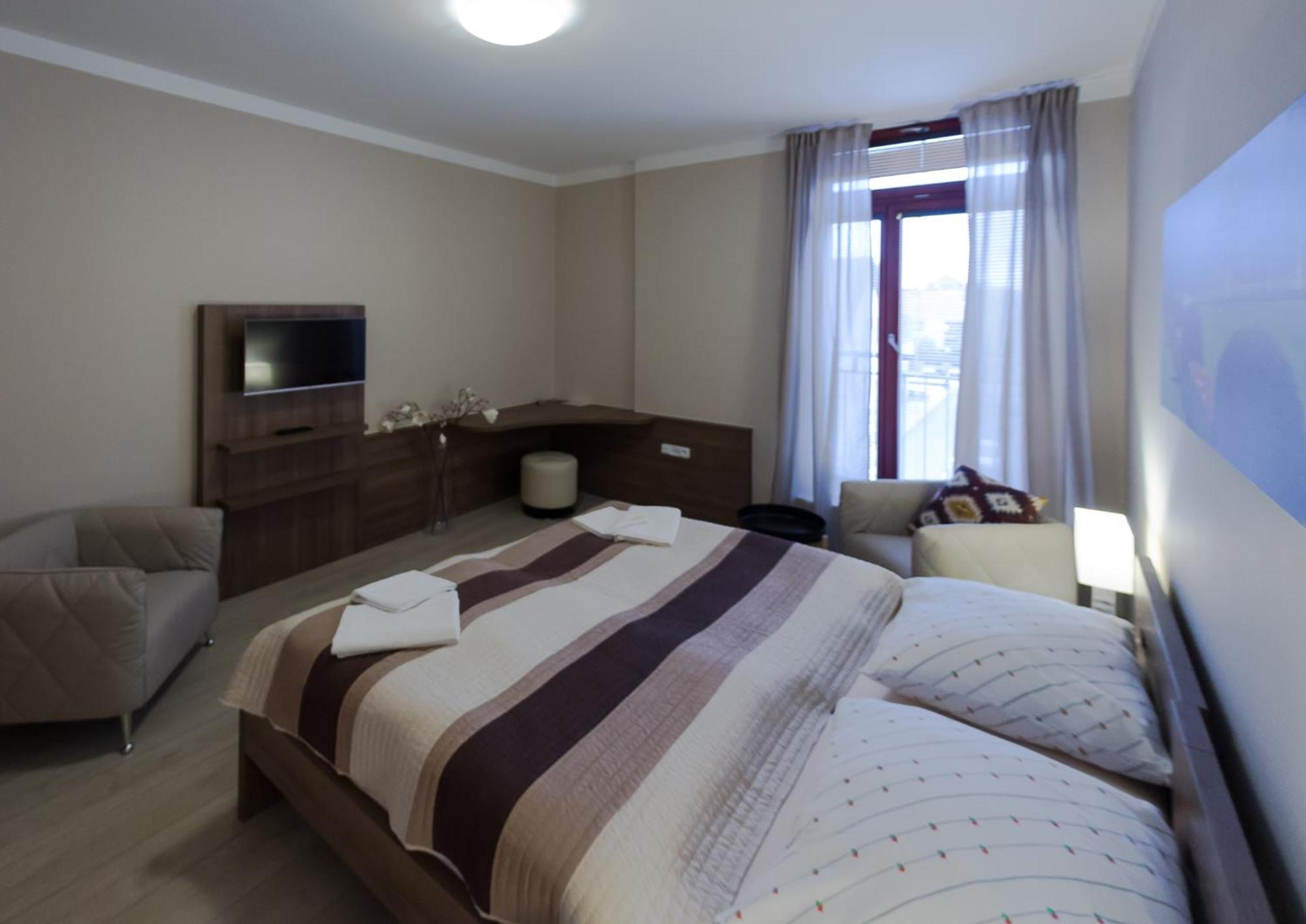 פודבראדי Penzion Apartmany Resident מראה חיצוני תמונה