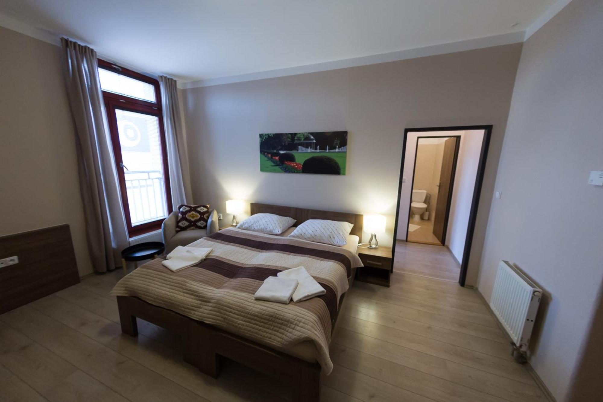 פודבראדי Penzion Apartmany Resident מראה חיצוני תמונה