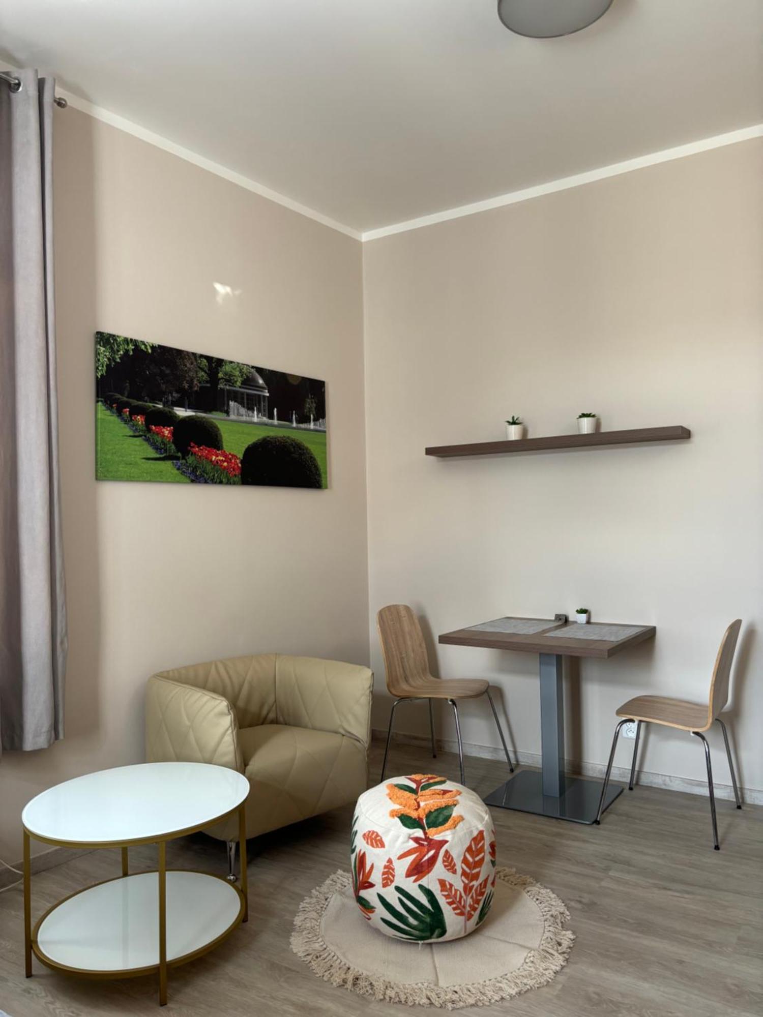 פודבראדי Penzion Apartmany Resident מראה חיצוני תמונה