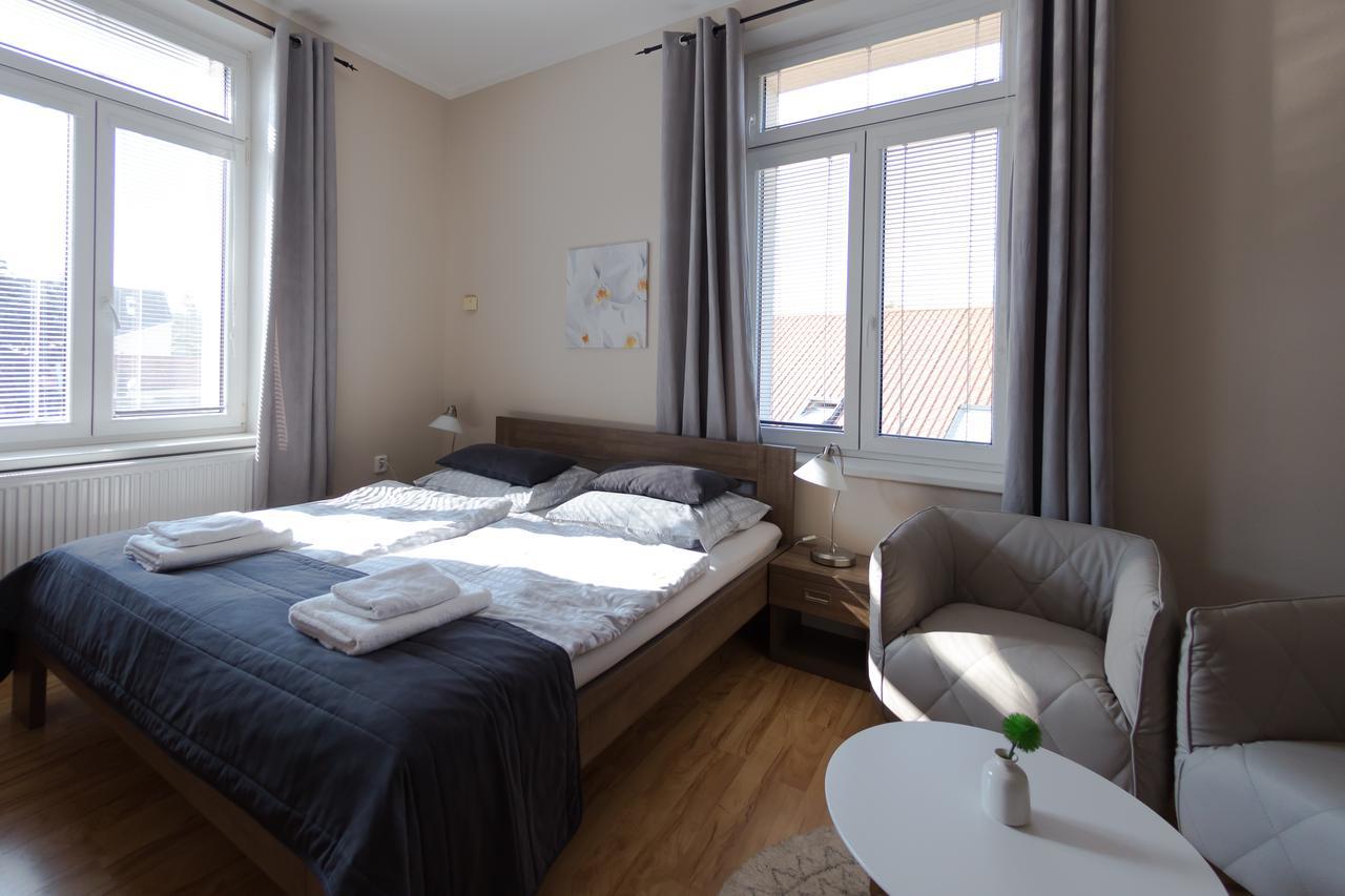 פודבראדי Penzion Apartmany Resident מראה חיצוני תמונה