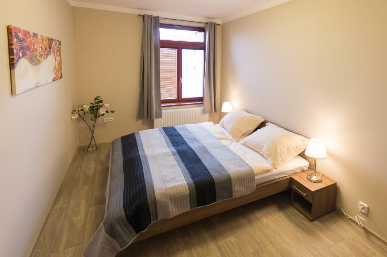 פודבראדי Penzion Apartmany Resident מראה חיצוני תמונה